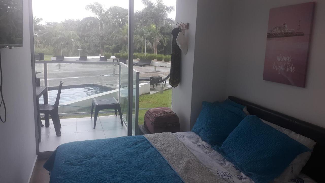 Apartamento En Balabeach Maria Chiquita In Front Of The Beach 2Hab Colon Exteriör bild
