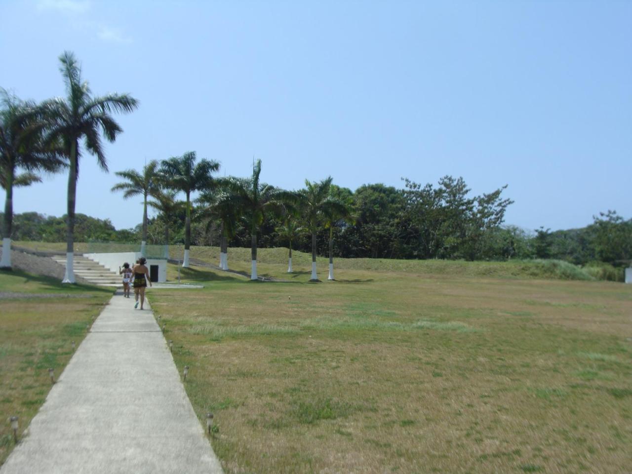 Apartamento En Balabeach Maria Chiquita In Front Of The Beach 2Hab Colon Exteriör bild