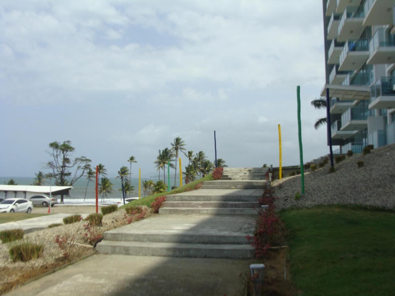 Apartamento En Balabeach Maria Chiquita In Front Of The Beach 2Hab Colon Exteriör bild